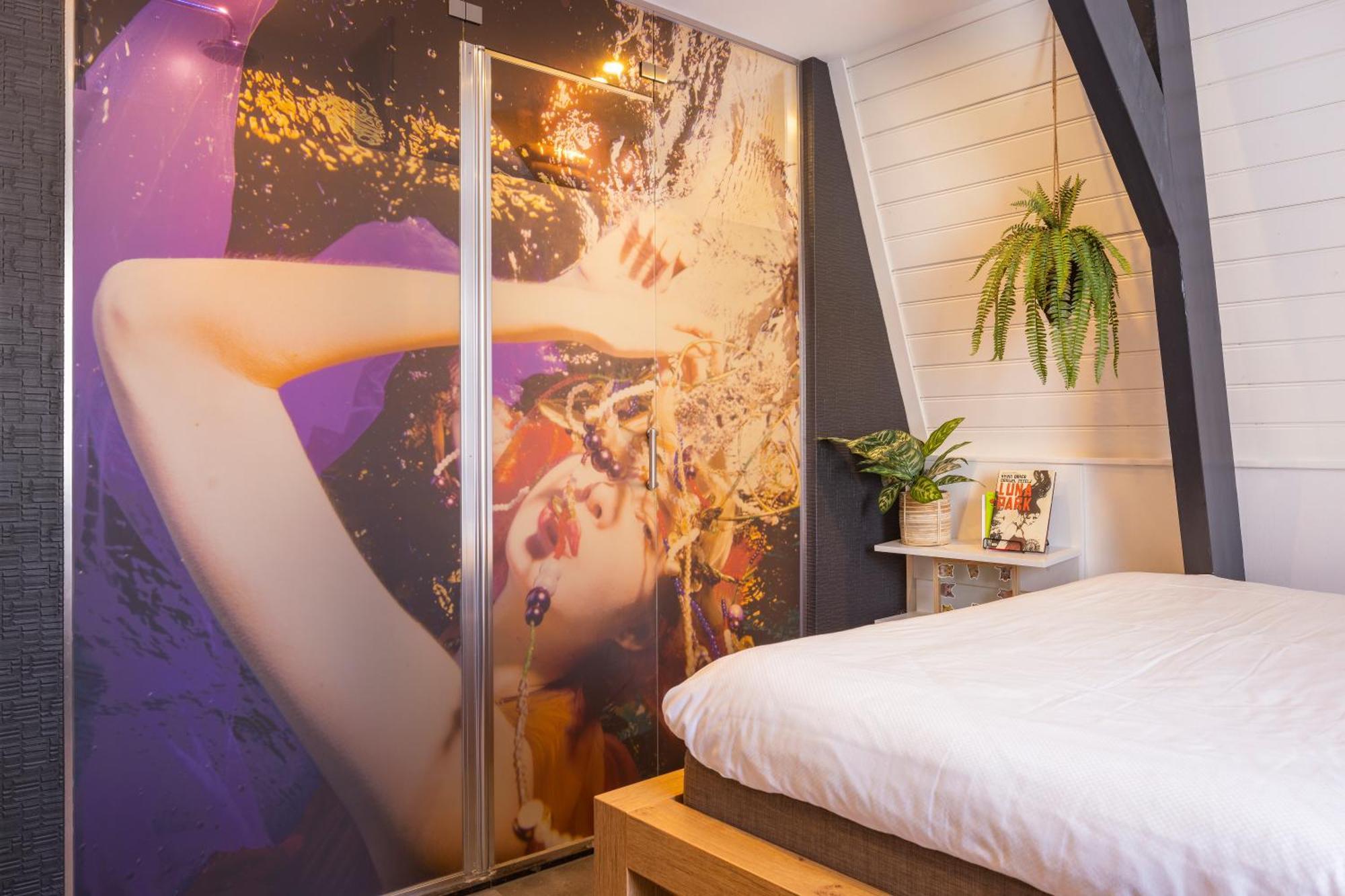 Bunk Albergue